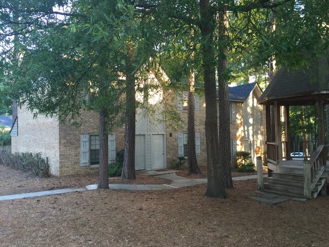 Photo - Wintergreen Apartments