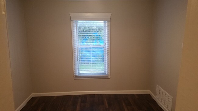 Photo - 4143 Odessa St