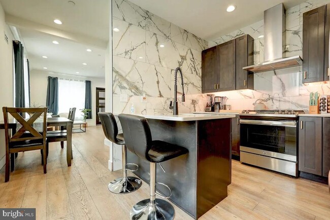 Photo - 1270 N Newkirk St Townhome