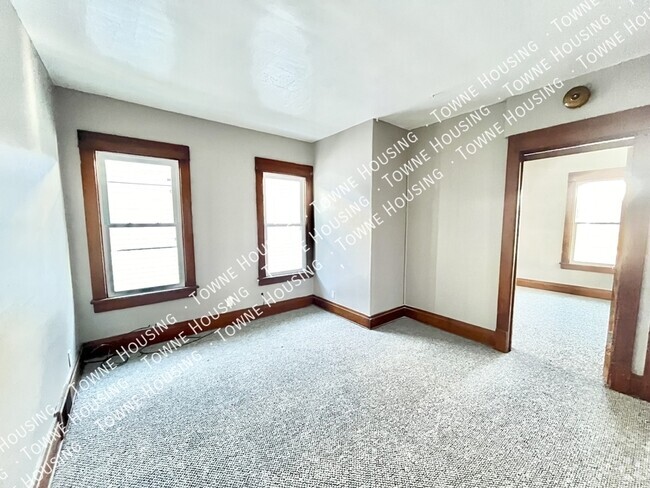 Building Photo - 145 4th St Unit 4 Rental