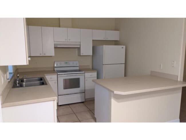 Photo - 3/2 duplex in Palm Coast      www.werentsu...