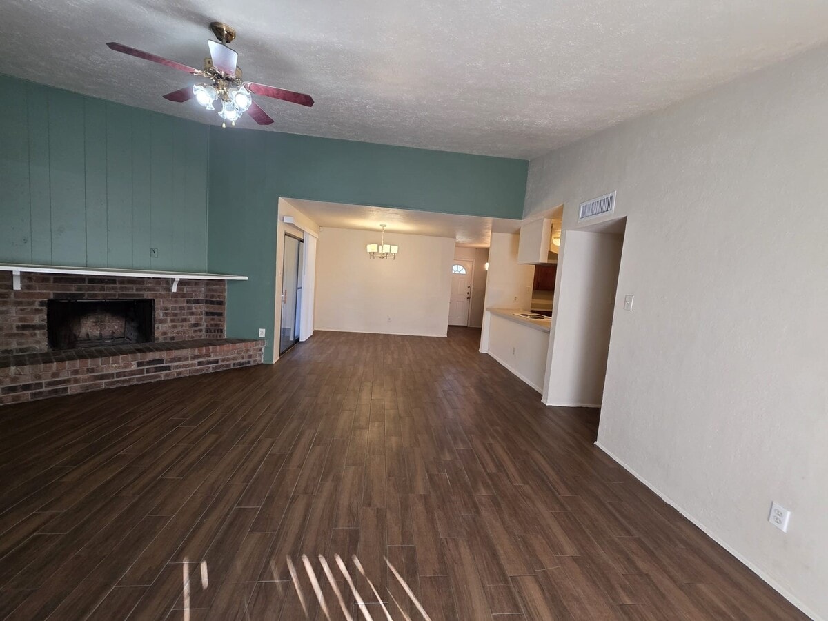 Photo - 22735 Millgate Dr