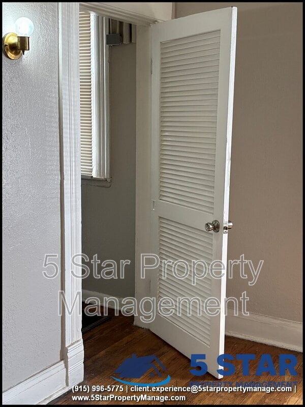 Photo - 1114 El Paso St Unit 5