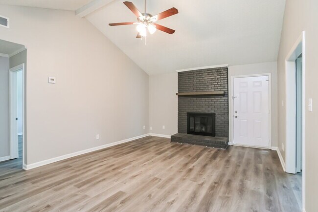 Photo - 4040 Coopersdale Rd