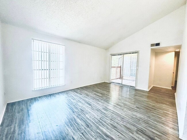 Sonterra Apartments
