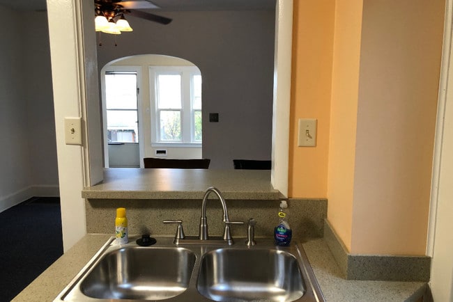 Photo - 137 Grosvenor St