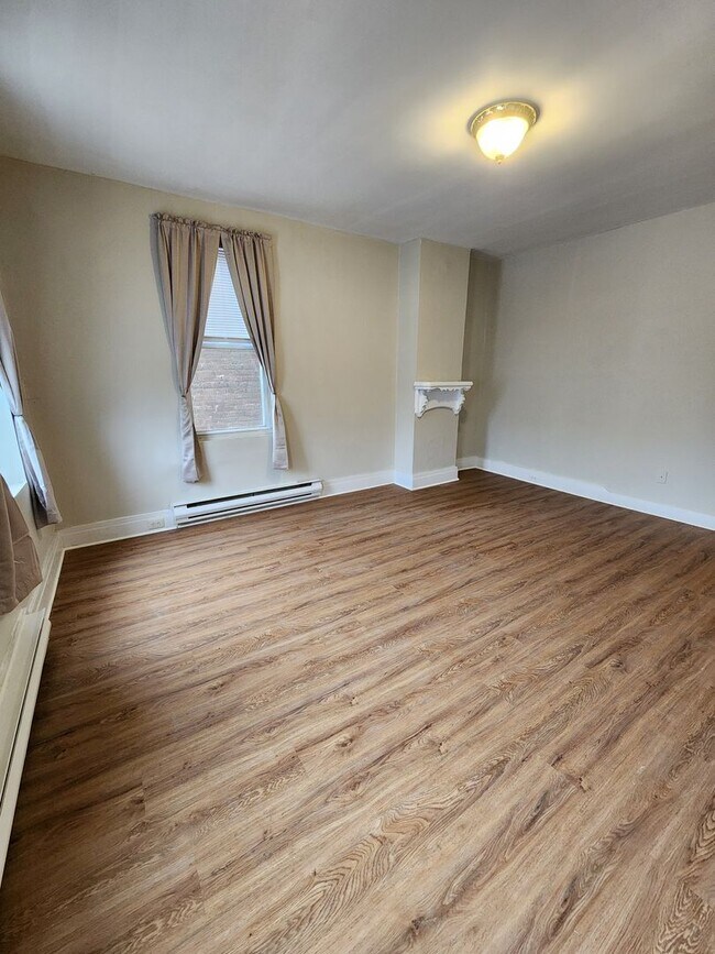 Photo - 10 N Main St Unidad 4