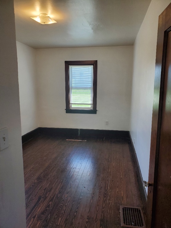 Photo - 2910 Endicott Ave
