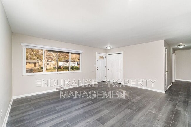 Photo - 7884 Greenland Pl