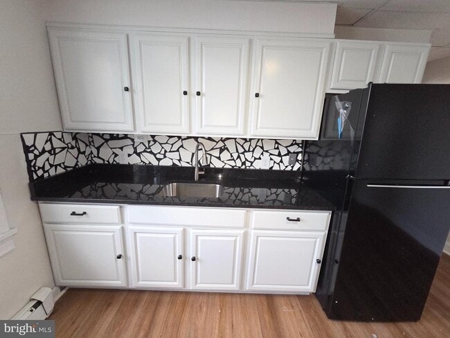 Photo - 201 Woodlawn Ave