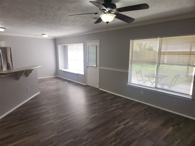 Photo - 20123 Beechview Ln