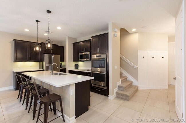 63 Dogwood Ct
