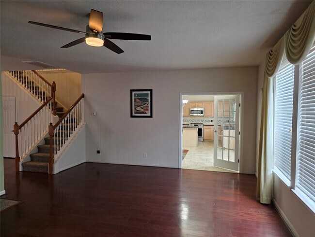 Photo - 2715 Riverhollow Ln