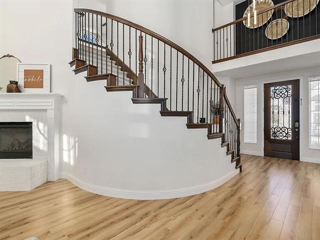 Photo - 140 Andover Ln