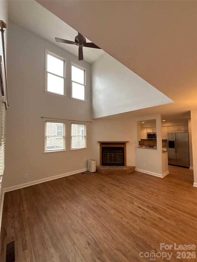 Photo - 815 Lexington Ave Unidad A