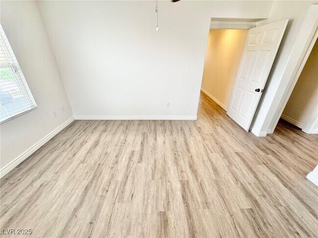 Building Photo - 9088 Mount Wilson St