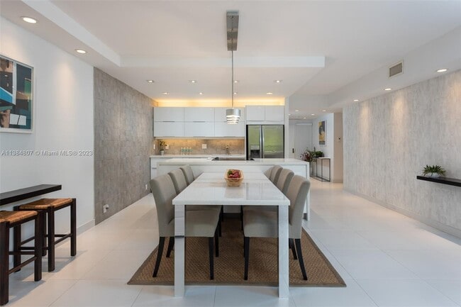 Photo - 121 Crandon Blvd Unit 463