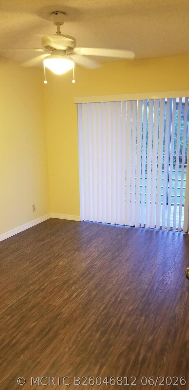 Photo - 2000 Springdale Blvd Unit 203