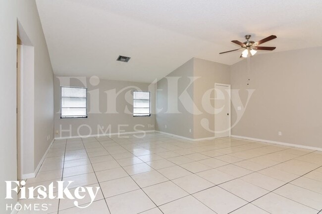 Photo - 620 SE 29th St