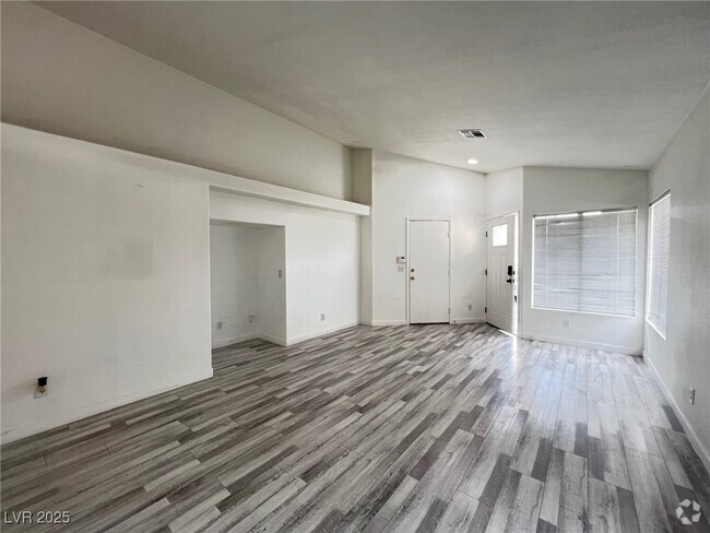 Building Photo - 3464 N Trilogy Dr Rental