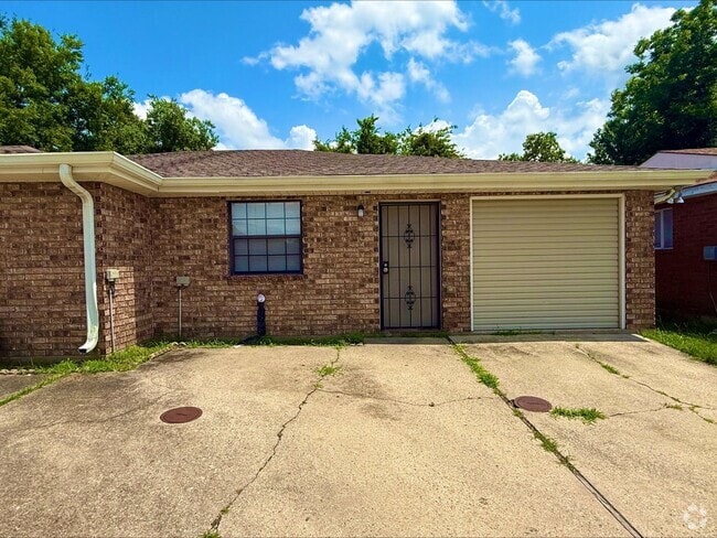 Building Photo - 6246 Erin Dr Rental