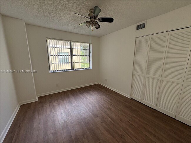 Photo - 8444 Shadow Ct