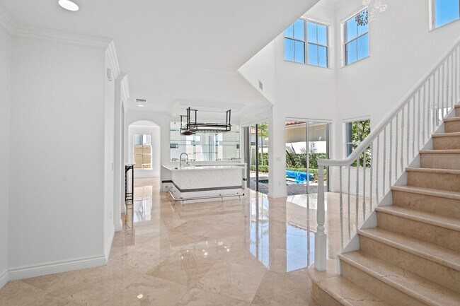 Photo - 1468 Mariner Way