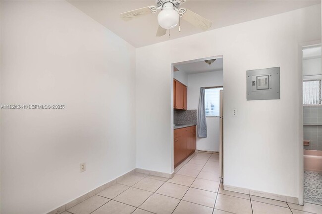 Photo - 934 Meridian Ave Unit 15