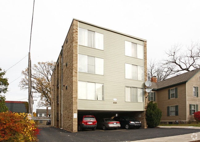 Building Photo - 515 Lawrence St Rental