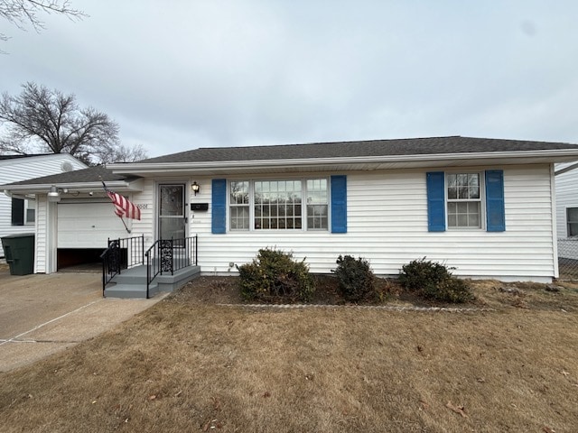 Building Photo - 1001 Loekes Dr