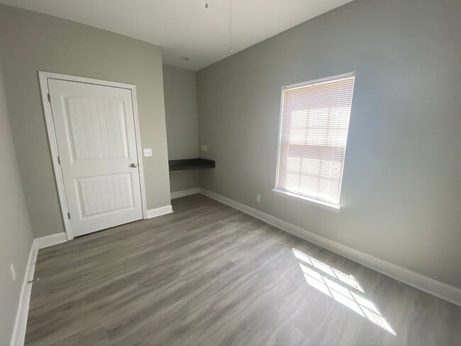 Photo - 103 BoniLane Cove