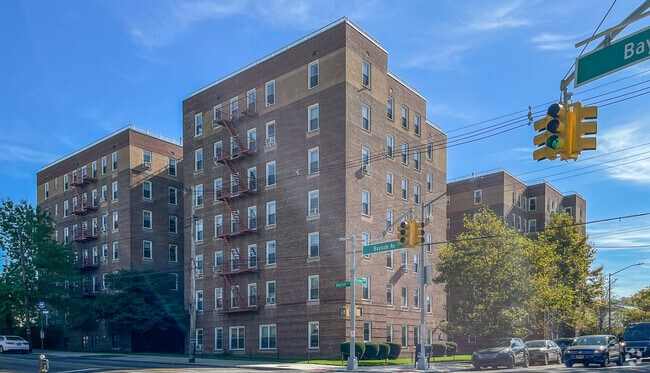 3011 Parsons Blvd - Hartley House