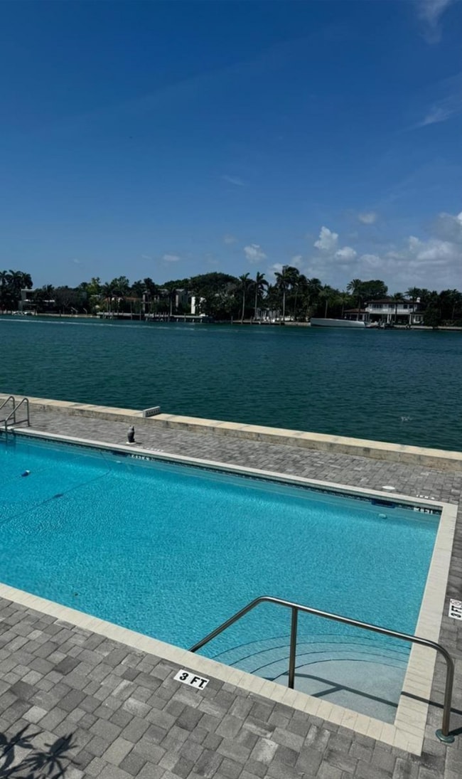 Photo - 6484 Indian Creek Dr Unit 107