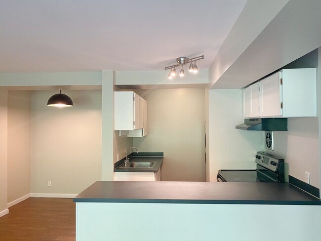 Photo - 2020 Building