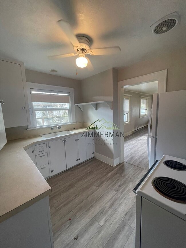 Photo - Newberry Unit 2421 Kincaid