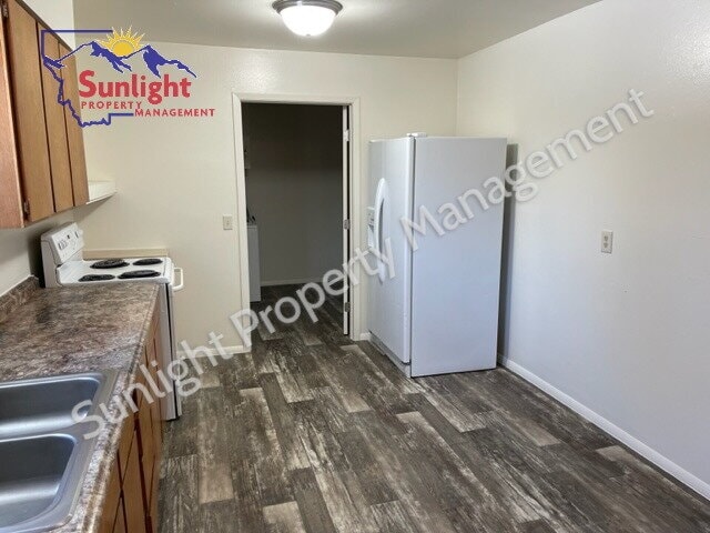 Photo - 2 Bed 1 Bath Duplex with Attached Garage