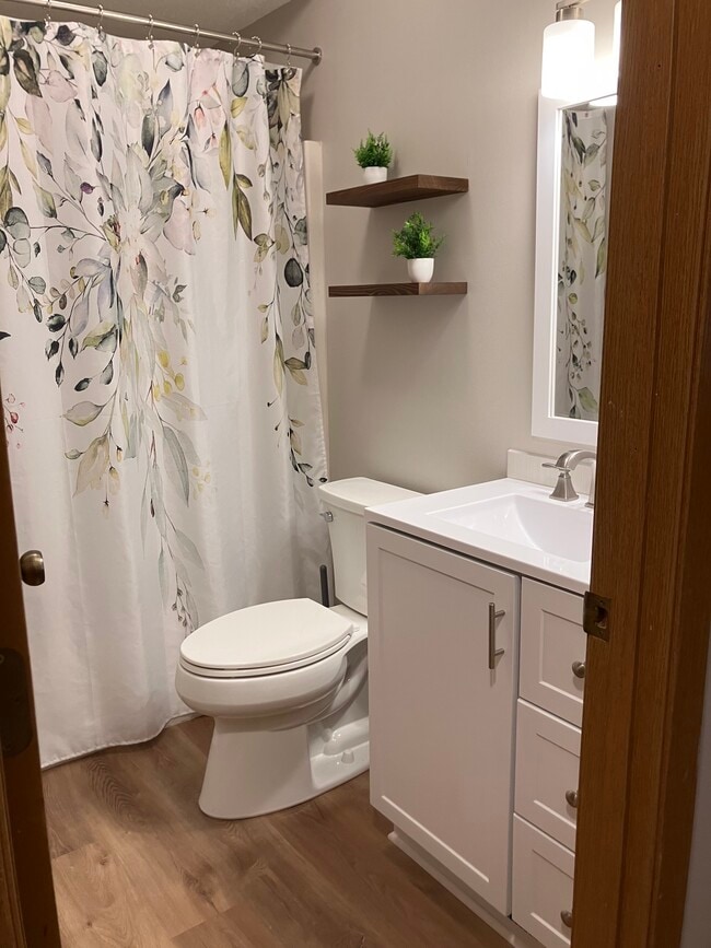 Photo - 3121 Beech St