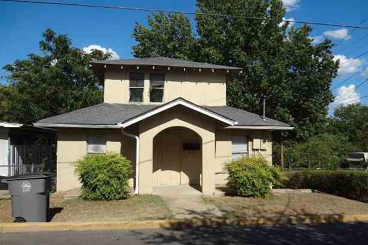 Centerview Apartments - Centerview Apartments Unit 3