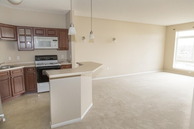 Photo - 649 Old Hwy 8 NW