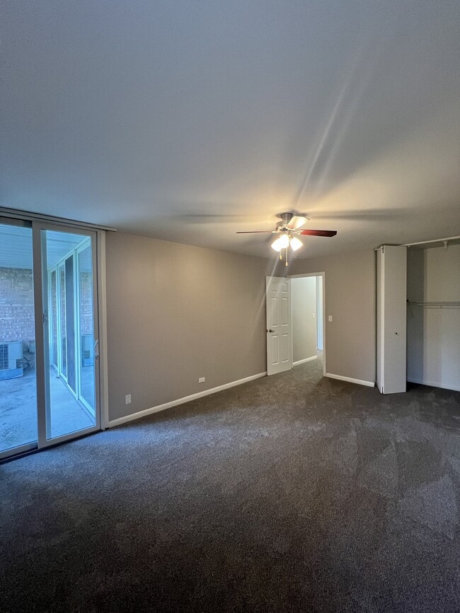 Photo - 5750 Abbey Dr Unit 5750-2E