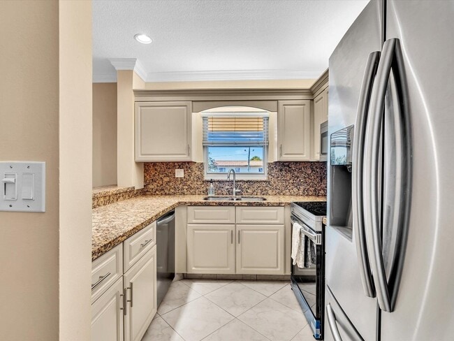 Photo - 333 SE 20th Ave Unidad 2