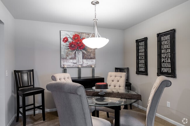 2BR, 2BA - Audubon - 1587SF