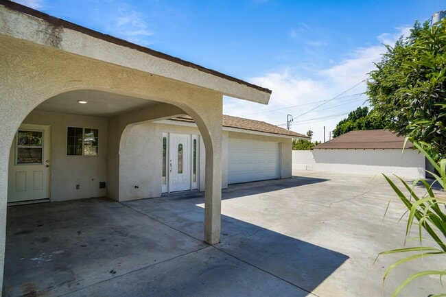 Photo - 10563 El Dorado Ave