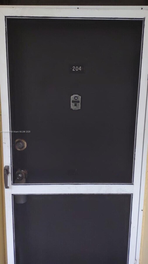 Photo - 15600 NW 7th Ave Unidad 204