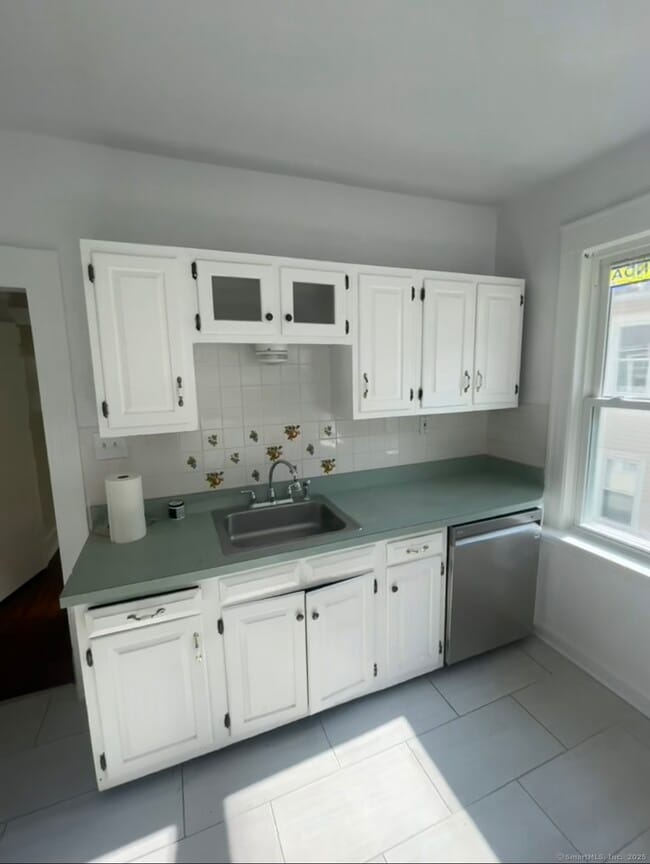 Photo - 448 Exeter St Unit 2