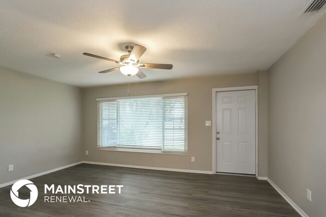 Photo - 6420 26th St W