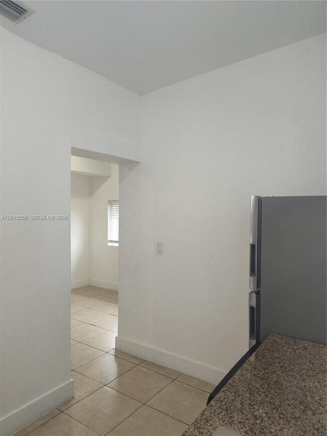 Photo - 8028 NW 5th Ct Unidad Rear