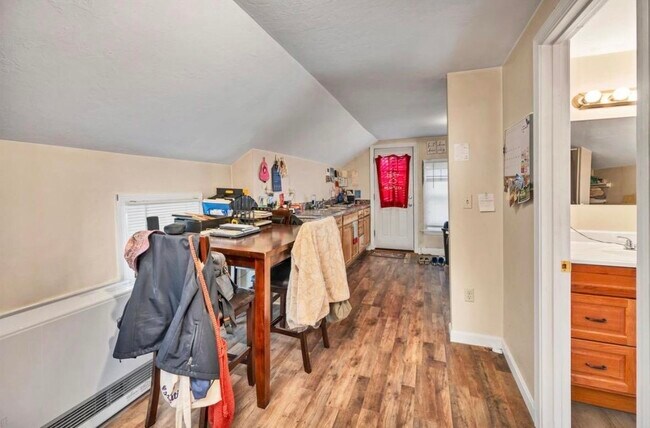 Photo - 106 Messer St Unit #2