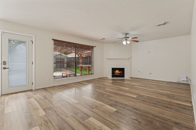 Photo - 22523 Holly Lake Dr