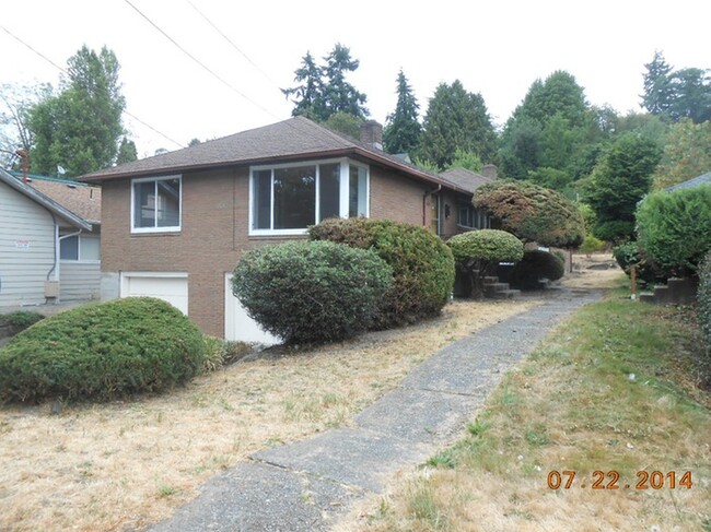Photo - Charming 2 Bedroom 1 bath Brick Duplex in Rainier Ave S.